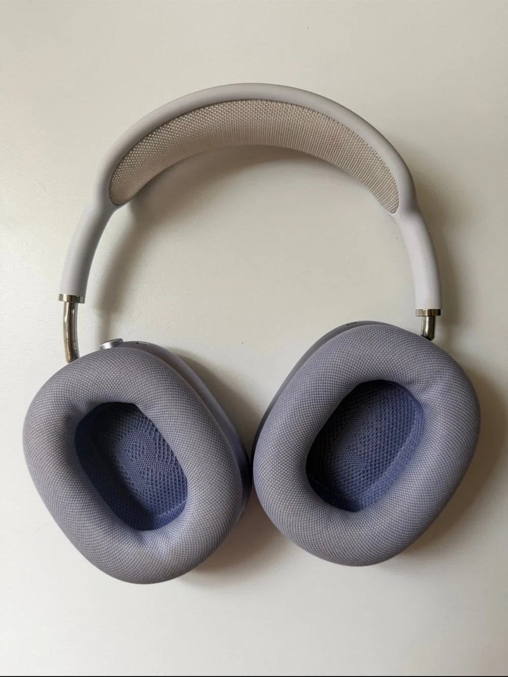 Apple AirPods Max - Lavender and White